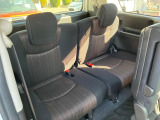3列目シートはもちろん状態良好☆大人でもゆったりと座って頂けますので、大人数でのお出かけもラクラクです♪ご家族で、気の知れた仲間で、ドライブに行くのが楽しみですね♪