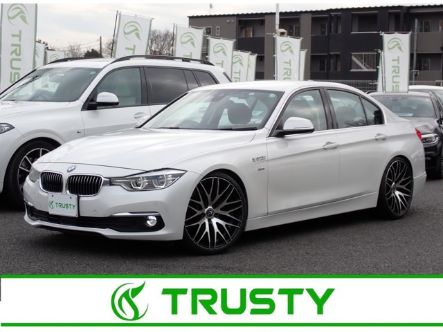 3シリーズセダン320i ラグジュアリー