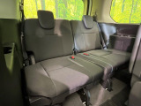 3列目シートはもちろん状態良好☆大人でもゆったりと座って頂けますので、大人数でのお出かけもラクラクです♪ご家族で、気の知れた仲間で、ドライブに行くのが楽しみですね♪