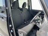 ◆1列目シート◆◆内装の除菌消臭◆車内の細菌やカビを除去しニオイの元となる菌の抑制をします。様々な物質に直接反応して酸化・分解します!納車前クリーニングの人気の一つです!
