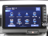 ナビ画面では、ナビ・設定・Wi?Fi・時計・ホンダトータルケア・Apple CarPlayを搭載。タッチ操作で各機能へ簡単に切替でき、快適かつ便利に車内操作が行えます。
