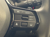 【 ステアリングスイッチ 】手元のスイッチでナビ操作が可能です。非常に便利な機能です。取り付けのナビによってはオプション設定となっております。