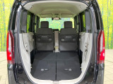 普段のお買い物や通勤、送迎等に十分な荷室スペースを確保しております。セカンドシートを倒すと、大きな荷物の積載も可能です♪
