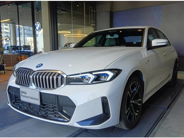 3シリーズセダン330e Mスポーツ