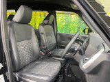 運転席シート廻りは使用感も少なく、良好な状態となっています。前オーナー様が丁寧に使っていたことがよくわかりますね。
