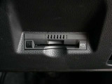 ETC車載器付きです。高速道路の料金所もスムーズに通過できます。