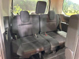 3列目シートはもちろん状態良好☆大人でもゆったりと座って頂けますので、大人数でのお出かけもラクラクです♪ご家族で、気の知れた仲間で、ドライブに行くのが楽しみですね♪