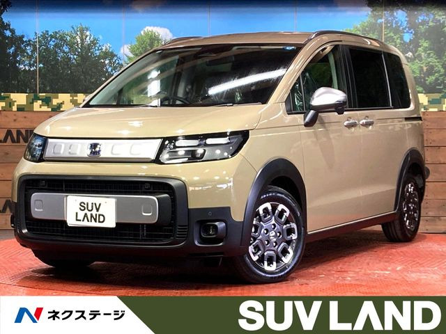 フリード 1.5 e:HEV クロスター