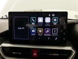 9インチ、ディスプレイオーディオ装着。スマホと通信ができてナビや好きな音楽を楽しめます。