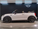 気密性の高いMINIは外観のかわいらしさとは裏腹に、外の雑音を遮り、高級感のある快適なドライブをお楽しみいただけます。
