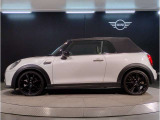 気密性の高いMINIは外観のかわいらしさとは裏腹に、外の雑音を遮り、高級感のある快適なドライブをお楽しみいただけます。