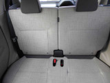 後部座席も広々です!目立った汚れや傷もなく綺麗です!納車の際にはルームクリーニングを実施しております!