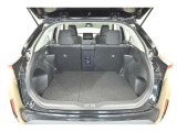 広々としたラゲージスペースを備えています。大きなものや長さのある荷物もしっかりと積み込めます。
