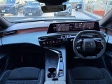 フランス車ならではのオシャレな内装がオススメです!