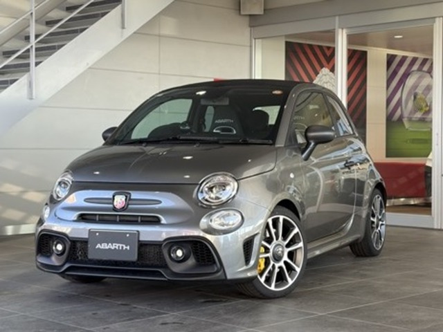 アバルト695Cツーリズモ