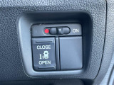 【片側パワースライドドア 】運転席から後席スライドドアを開け閉めできます!//