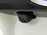 ナビゲーション等を装着した場合にバックするとき後方の安全確認ができるバックカメラが付いてます