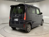 自動車保険・JAFも取り扱っております。また、お客様のご希望で保証延長(有償・一部の車種では取り扱いできません)もご準備しております。