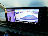 サイドモニター付きなのでギリギリまで幅寄せしちゃって下さい♪細い道などで対向車とすれ違う際にも便利ですよ★