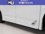 TRD製フルエアロ装着しています。(サイド)