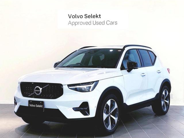 XC40 ウルトラ B4 AWD ダークエディション 4WD