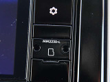 9インチ大画面の日産純正ナビゲーションMM223D-Lが付いています。