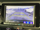 バックモニター付きで、車庫入れやバック時の後方確認をサポート。