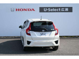 F  I  T  真ん中に アイ がある車です