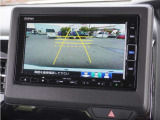 【バックカメラ】駐車が苦手な方でも安心してお乗りいただけます。リバース連動で画面が切り替わるのでとっても便利です。