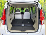 普段のお買い物や通勤、送迎等に十分な荷室スペースを確保しております。セカンドシートを倒すと、大きな荷物の積載も可能です♪