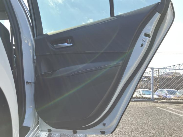 トヨタ カローラツーリング 1.8 ハイブリッド W×B の中古車詳細