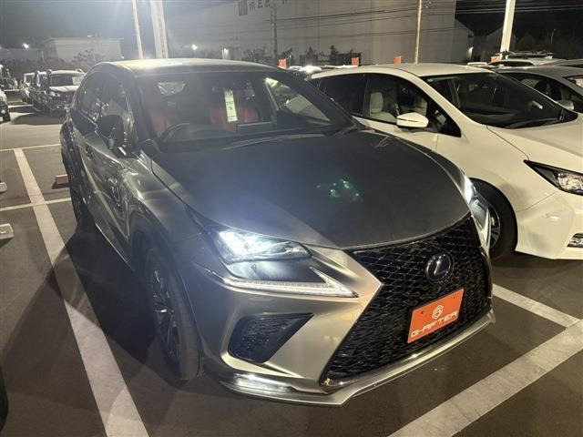NX 300h Fスポーツ 禁煙車 パノラマルーフ
