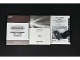 保証書・記録簿・取扱説明書と揃っていいます。キーの電池は新品にお取替えしてから納車させて頂きます。