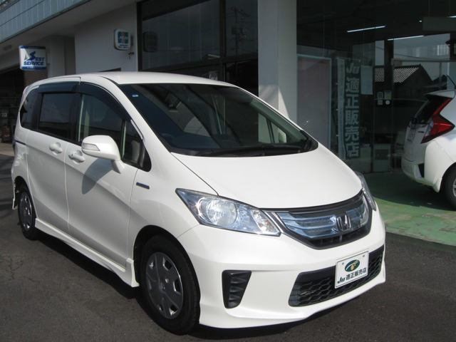 フリードハイブリッド 1.5 ジャストセレクション 