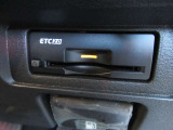 『ETC2.0』を装着しています♪♪ 有料道路での料金所の手間を省いて運転に集中できます♪♪ 車から離れる時はカードの抜き取りをお忘れなく♪♪