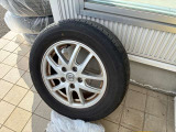 タイヤサイズは195/65R15です。日産純正アルミ装着です☆