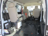 NV200バネットバン 1.6 チェアキャブ 車いす2名仕様 