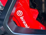 【ブレンボ製キャリパー】ハイパワー車両には強力なブレーキが必須!世界のスーパーカーにも採用されるイタリアの高級メーカー「ブレンボ」を装着!色鮮やかなキャリパーがスポーティな印象を引き立てます♪