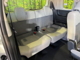 3列目シートはもちろん状態良好☆大人でもゆったりと座って頂けますので、大人数でのお出かけもラクラクです♪ご家族で、気の知れた仲間で、ドライブに行くのが楽しみですね♪