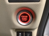 ワンプッシュでエンジンのスタート、ストップが出来て便利です。