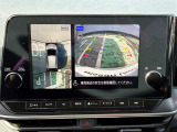 【アラウンドビューモニター】上空から見下ろしているかのような映像で駐車をサポート。安心です。
