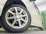 【純正アルミホイール】外観にマッチした純正アルミホイールを装着しております。各種社外アルミホイールや、スタッドレスタイヤも取扱いしております。是非ご相談ください♪
