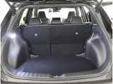 開口部の広いラゲージスペースは、ゴルフバックなどの荷物もラクラク積み込めます。