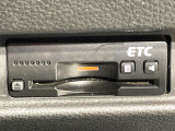 【ETC】高速道路の料金所をストレスなく通過!話題のスポットやサービスエリアに多い「スマートIC」利用時は必須のアイテムです。当店でセットアップを実施、ご納車当日からすぐにご利用いただけます!