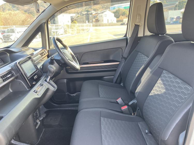 取引中　
マキタ充電草刈機　MUR145UD 14.4V スズキ ワゴンRカスタムZ ハイブリッド(HYBRID) ZX の中古車詳細