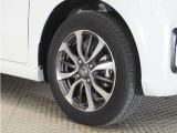認定中古車では、厳しいHonda認定基準をクリアした厳選されたHonda認定中古車のみ、取り扱っております。「ご購入前の安心」「納車後の信頼」を車両と一緒に提供しております。