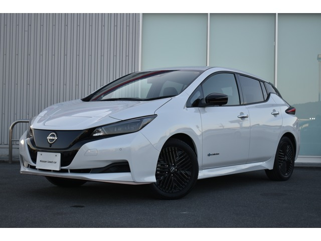 リーフ X Vセレクション 90周年記念車 