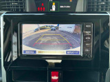 バックカメラも付いています。駐車の時に便利なのはもちろんの事、後方死角にいる子供たちに気が付くことができるので安心安全ですね