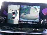 アラウンドビュ-モニタ-装備。上から見下ろしているような映像が表示されるので、車庫入れ時も安心です!