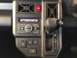 温度を設定すれば、自動で車内の温度管理をしてくれる優れものです♪ATミッションで運転楽々
